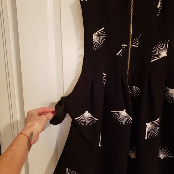 H&M Pocked back zip dress - Picture 6 of 6